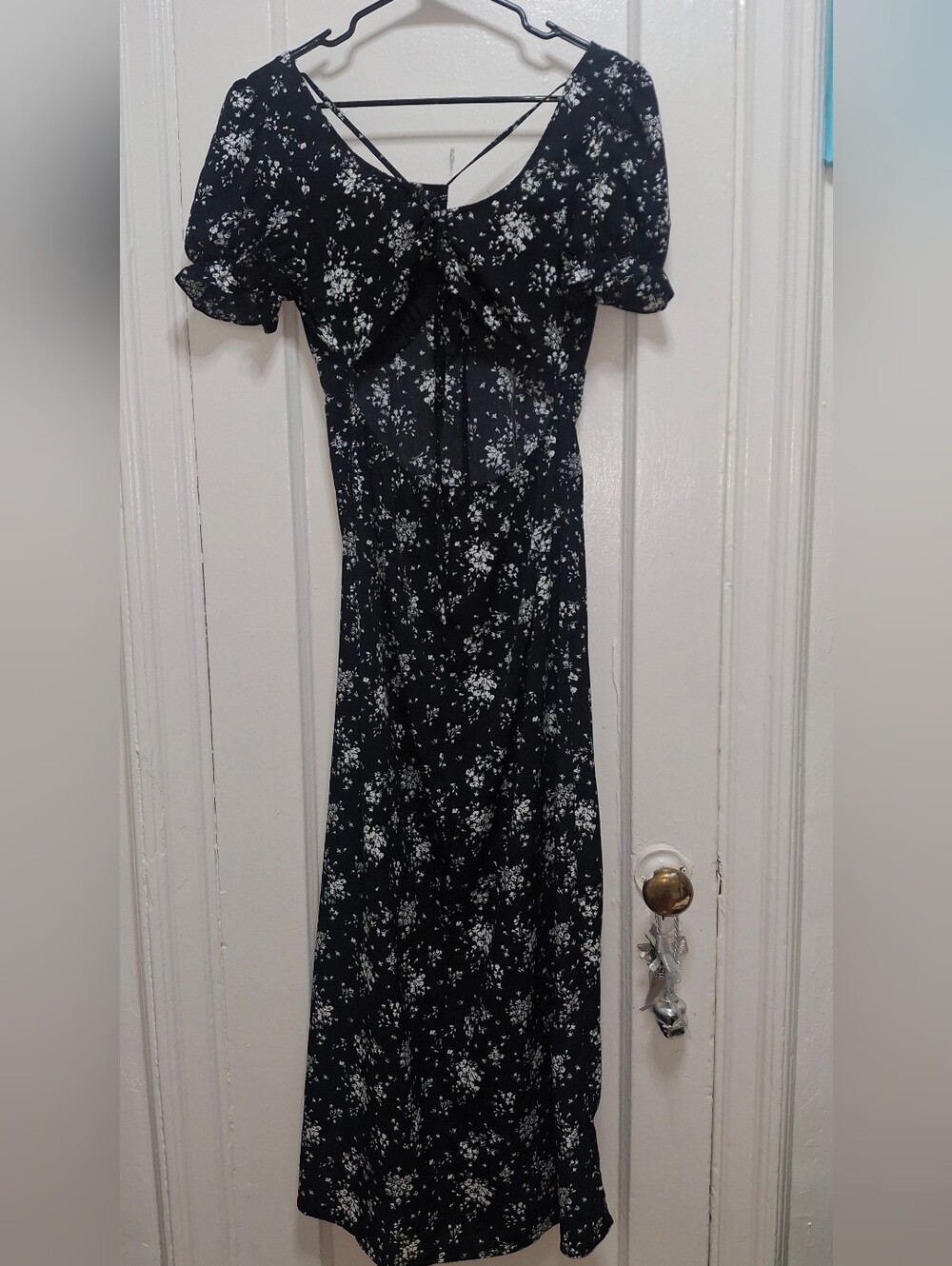 Inspired Hearts Black Floral Long Dress Puff Sleeves Open Back Size L - Picture 9 of 9